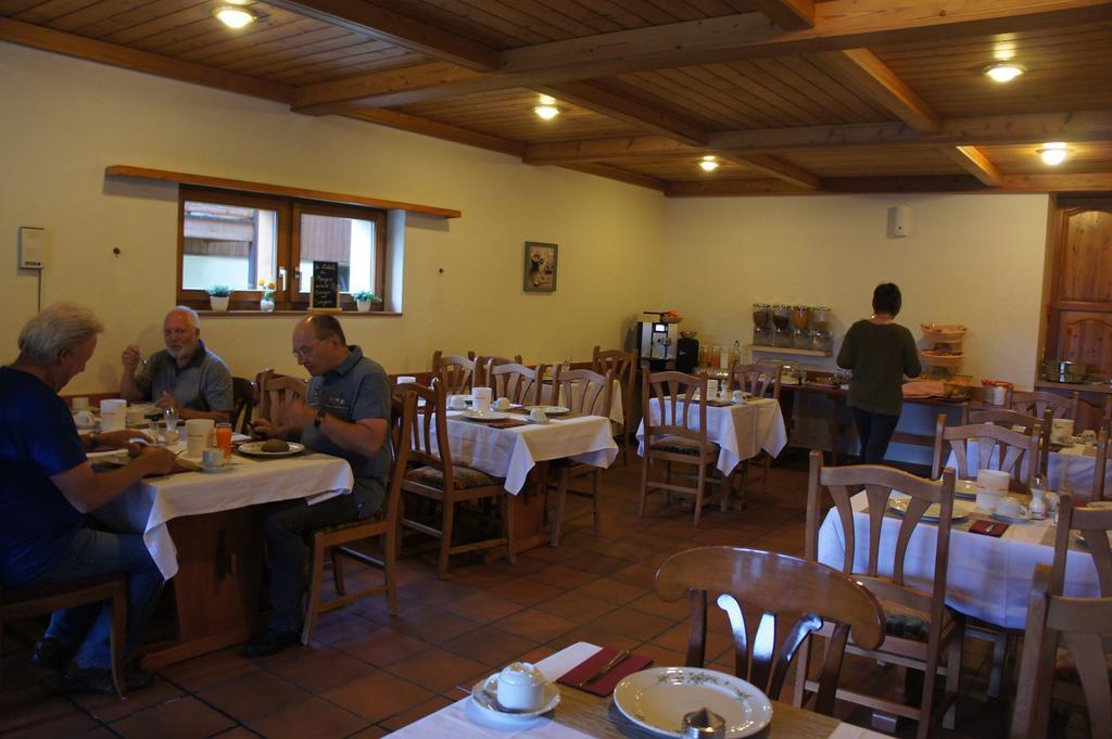 Hotel Alpenhof Oberwald Eksteriør billede