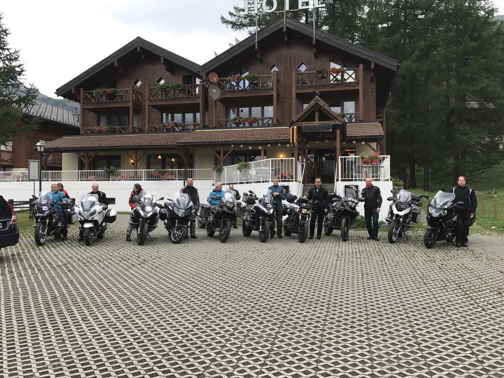 Hotel Alpenhof Oberwald Eksteriør billede