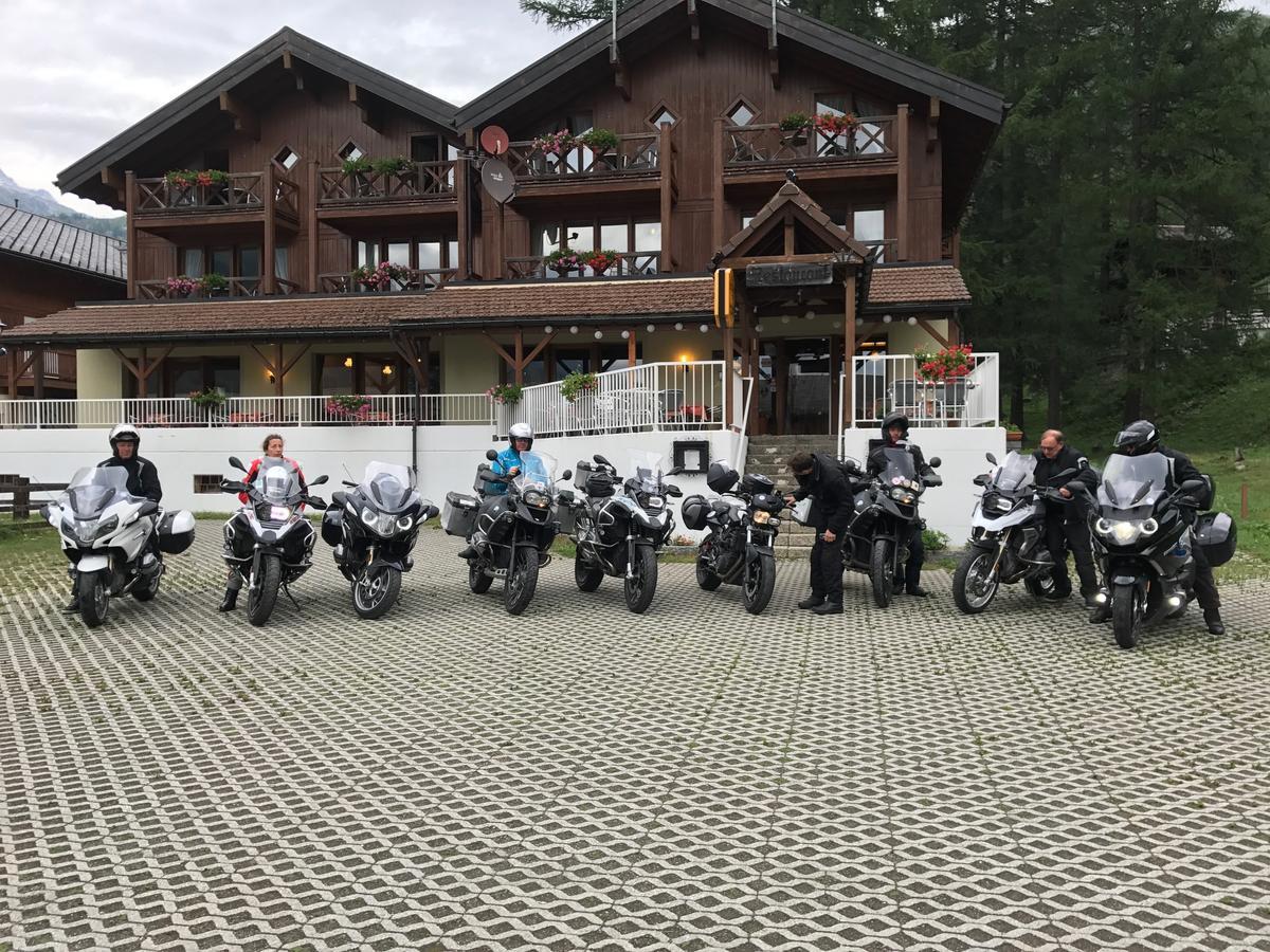 Hotel Alpenhof Oberwald Eksteriør billede